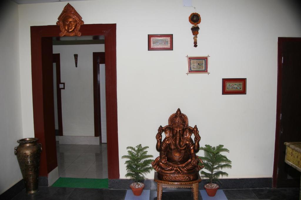 Hotel Maa Kamakhya ปูรี ภายนอก รูปภาพ