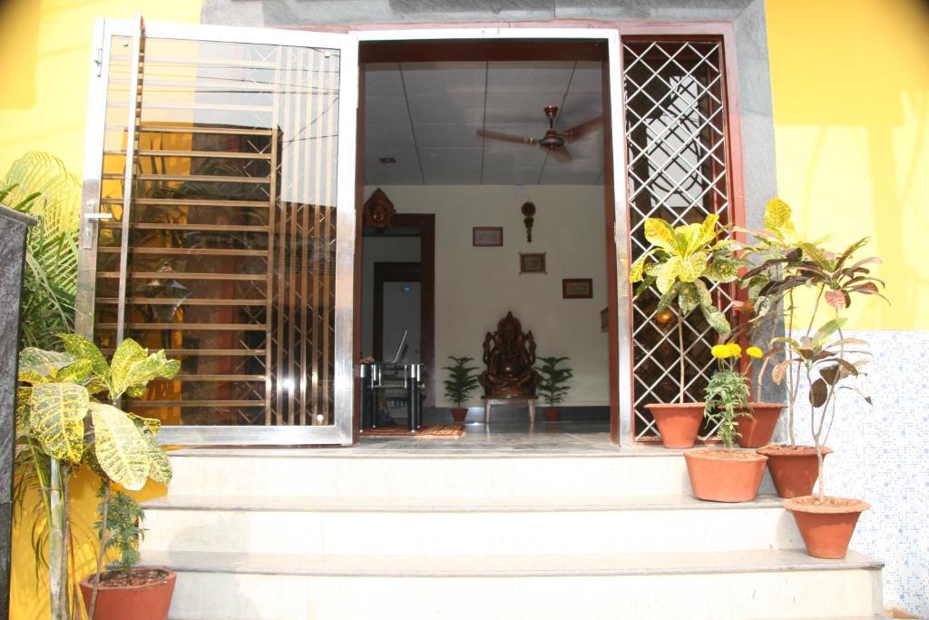 Hotel Maa Kamakhya ปูรี ภายนอก รูปภาพ