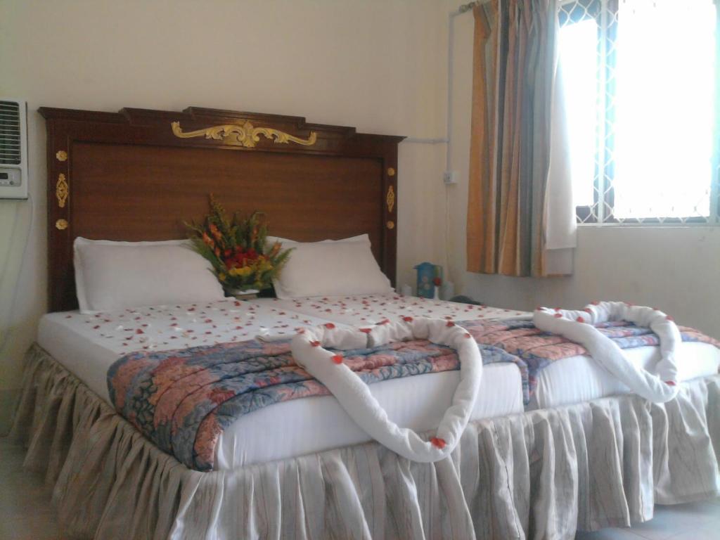 Hotel Maa Kamakhya ปูรี ภายนอก รูปภาพ