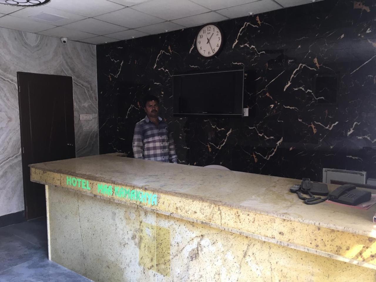 Hotel Maa Kamakhya ปูรี ภายนอก รูปภาพ